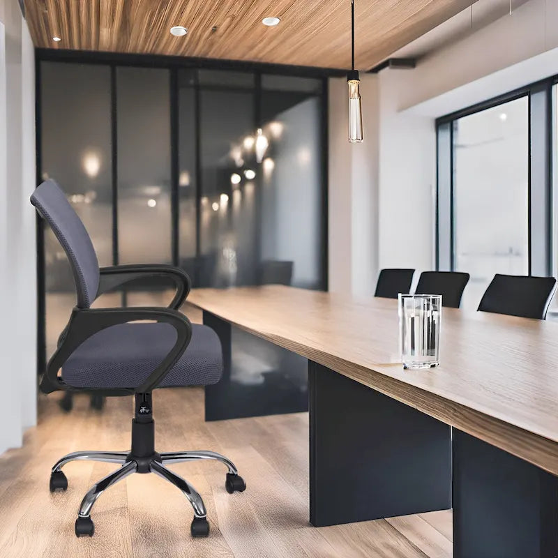 Ergonomic Breathable Mesh Office Chair  Adjustable Design with Lumbar Support and Enhanced Mobility with 360 Swivel Wheels